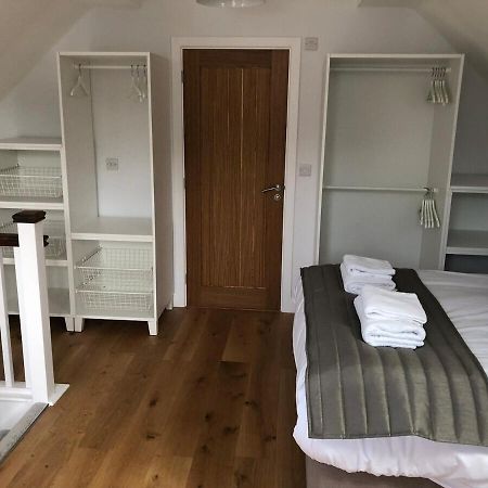Hamilton Arms Suites Midhurst Quarto foto